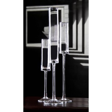 Komplet szklanych świeczników w 3 wysokościach: 40, 50 i 60 cm